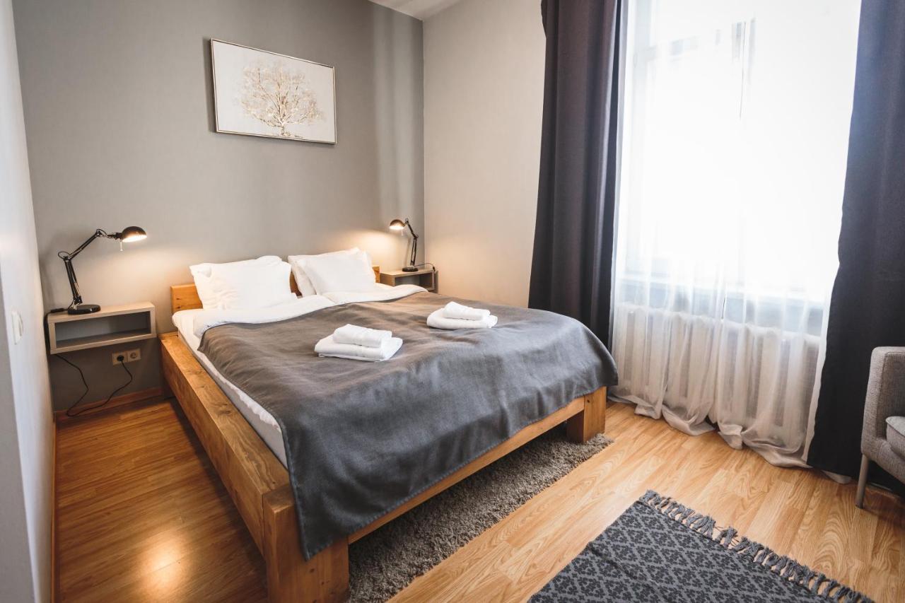 Bearsleys Downtown Apartments Рига Екстер'єр фото