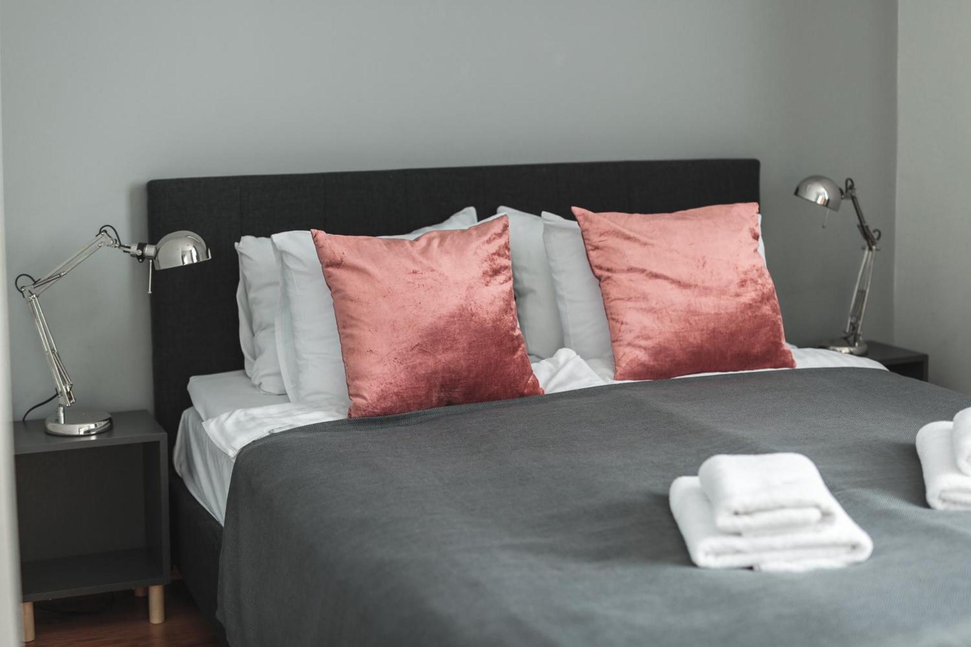 Bearsleys Downtown Apartments Рига Екстер'єр фото